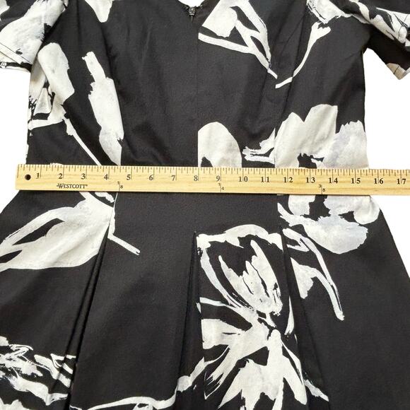 RALPH LAUREN Black & White Floral Fit Flare Dress Pockets Size 6 - Picture 6 of 10